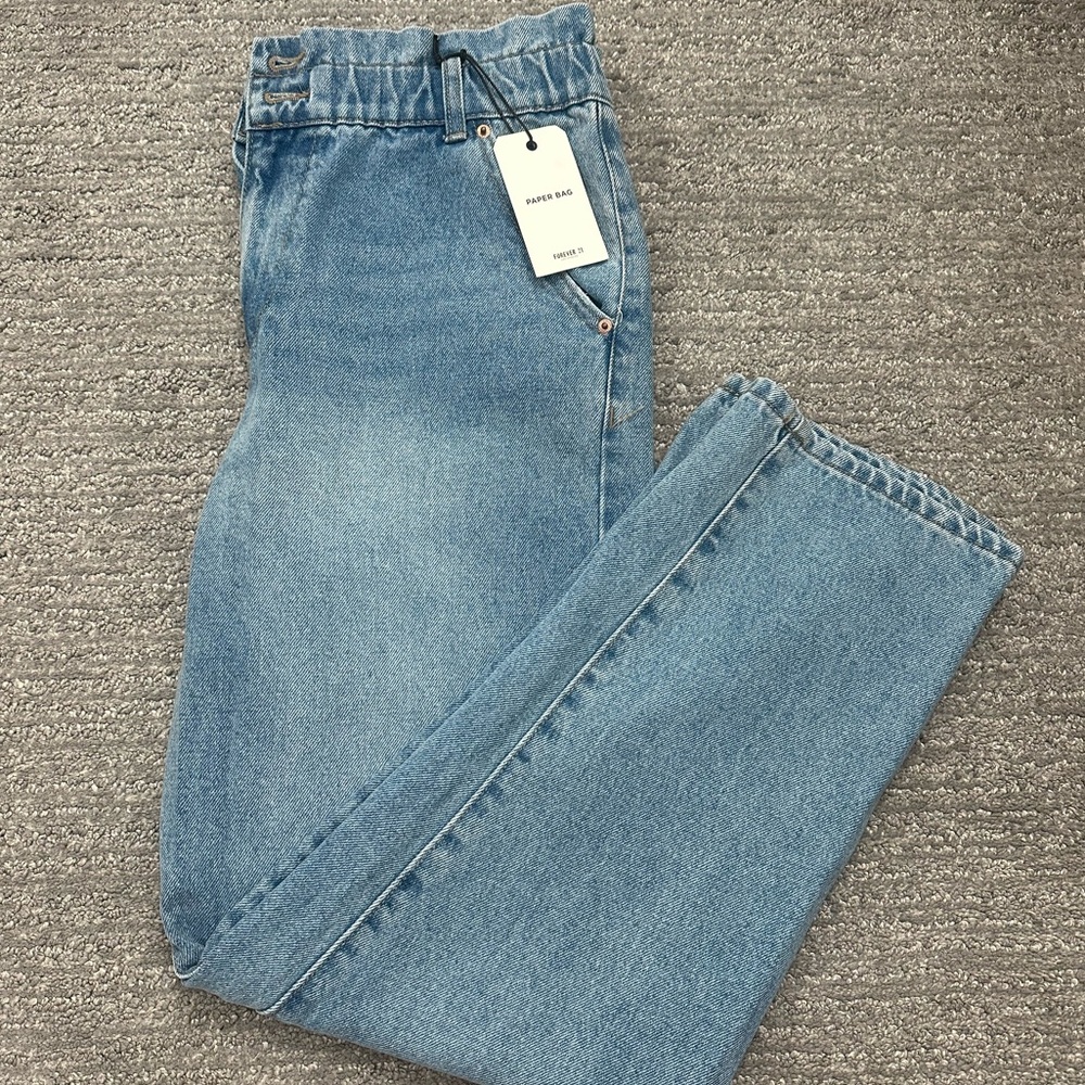 BRAND NEW Forever 21 Paper Bag Jeans!
